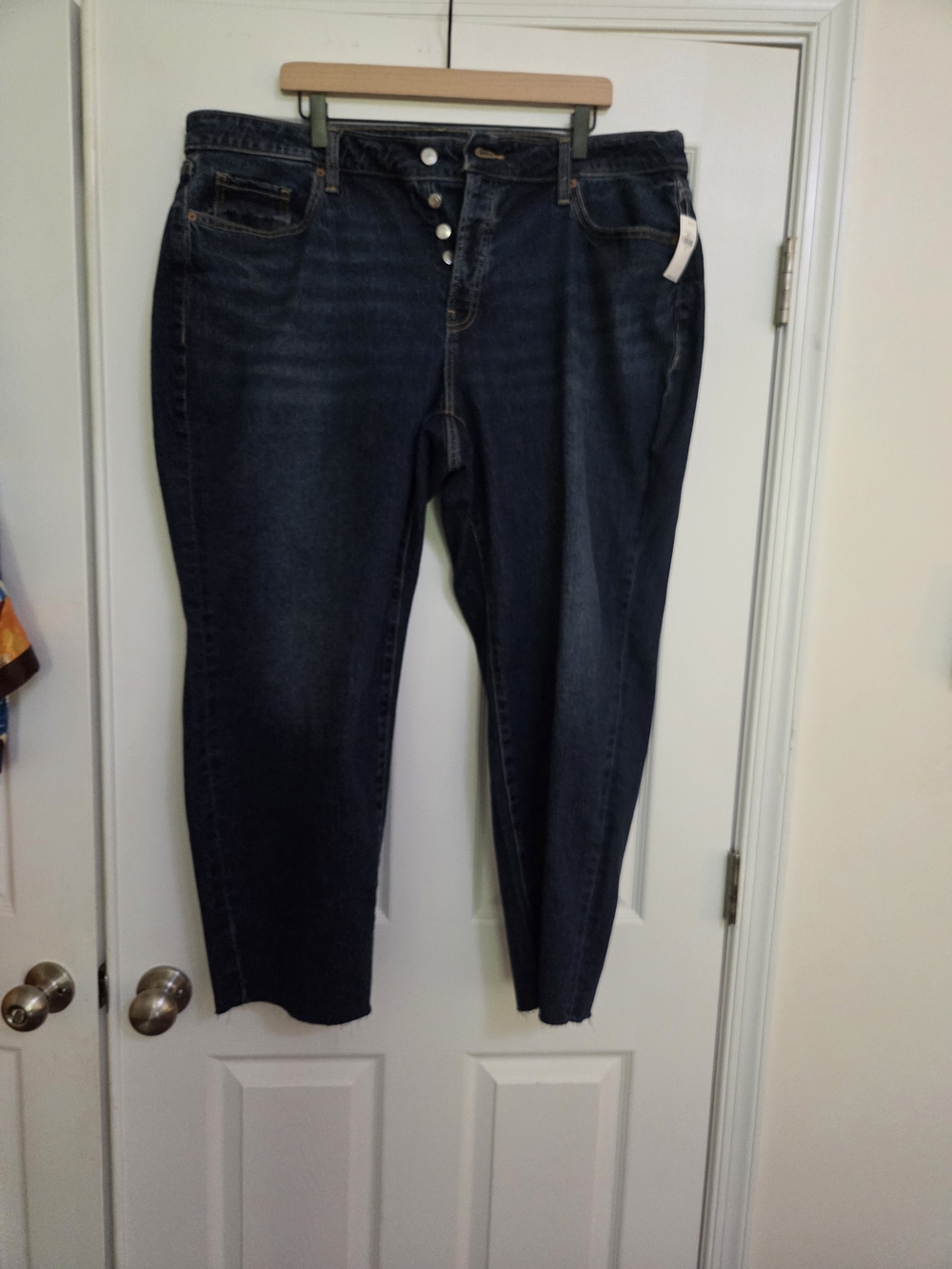Curvy High-Waisted OG Straight Button-Fly Ankle Jeans